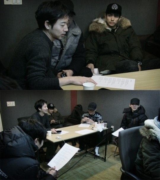 Following the unveiling of the track list for 'One Spring Day', photos of 2AM and Yiruma brainstorming in the studio were released by Big Hit Entertainment.