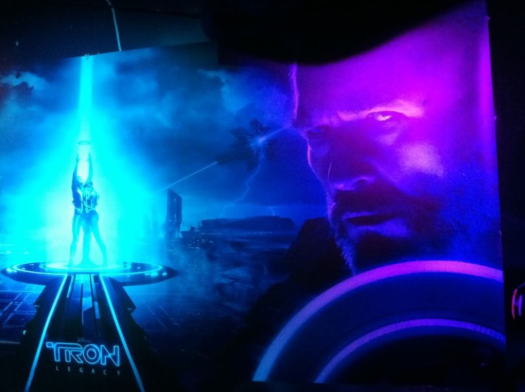 tron1.jpg