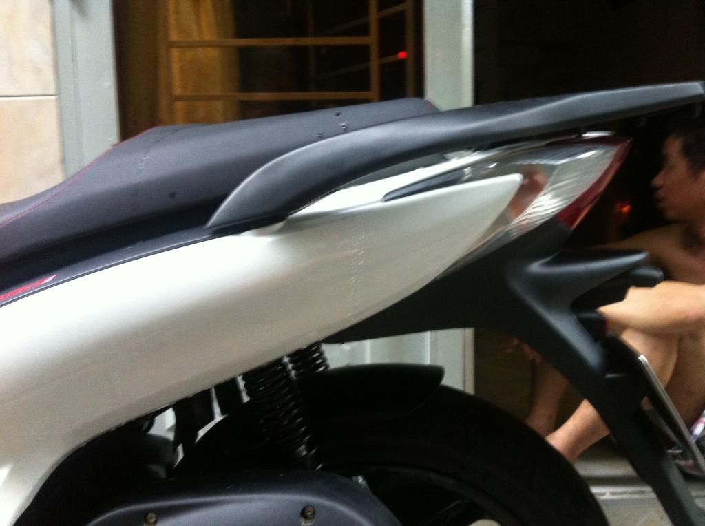 SH 204 up SH Italy trắng sport 212 mẫu đồng hồ đen,giá shock. - 2